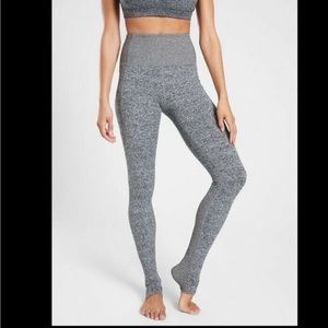 Athleta Exhale Stash Pocket Heel Tights Leggings High Rise Gray Black